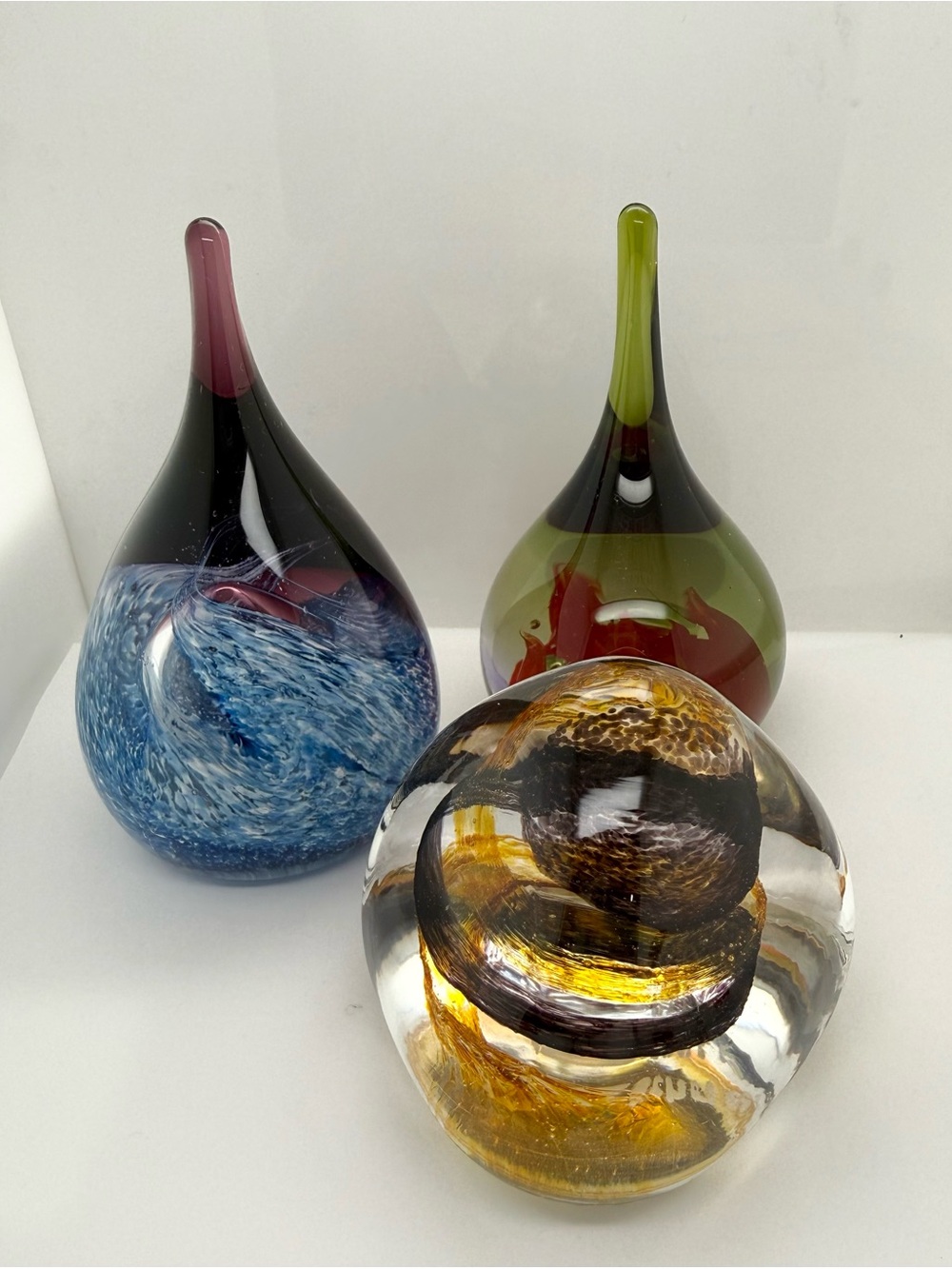 Caithness Art Glass Paper Weight Trio Lot Moondrop Pebble